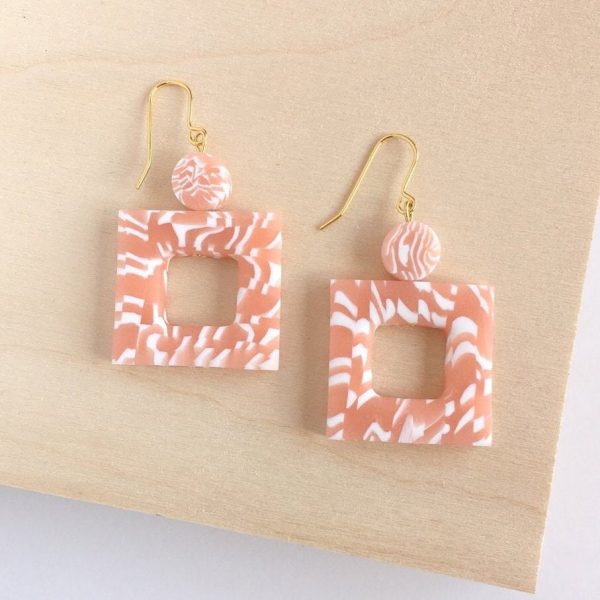 Shell Square Earrings In Pale Salmon Pink - Gold Plated Hooks